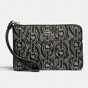 Coach Corner Zip Wristlet in Chainlink
